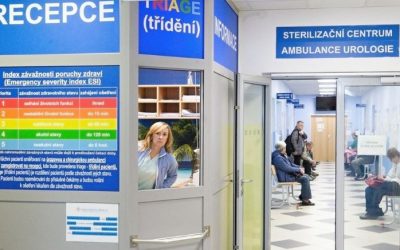 Kartičky roztřídí pacienty podle závažnosti potíží, pořadí určí na recepci