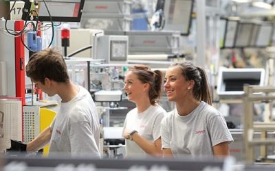 Potraviny Měděnka Hejnice 40 Výroba v autoprůmyslu se zmenšila, firmy v Libereckém kraji propouštějí