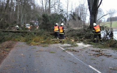 Obchody, nákupní centra, trhy, potraviny, farmářské trhy a stánky 28 Na Liberec se znovu žene vichr. Meteorologové vydali další výstrahu