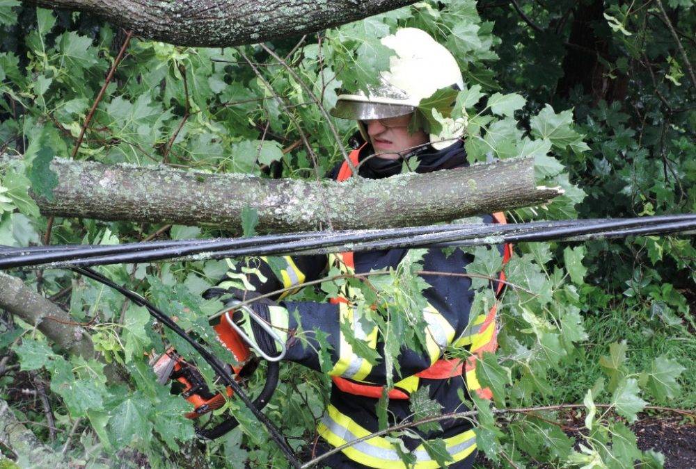 Na Liberec se opět žene silný vítr. Dosáhne síly vichřice, přinese sníh