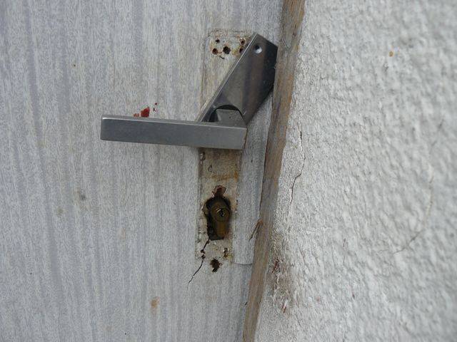 Tři chatky neodolaly zlodějům