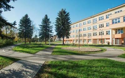 U Zeleného stromu / Restaurace 22 Přijďte si s budoucím prvňákem prohlédnout frýdlantské školy