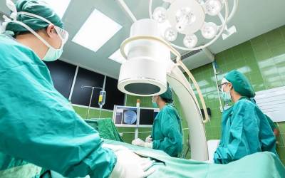 Sportovní kluby, hřiště, haly a další sportoviště 25 Po listopadových otravách krve u pacientů nemocnice ve Frýdlantě znovu operuje