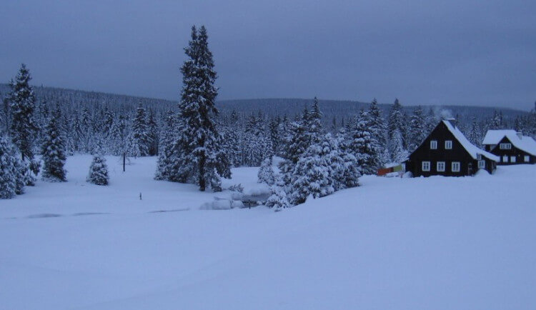 Zima se na chvíli ukázala, na Jizerce bylo minus devatenáct stupňů