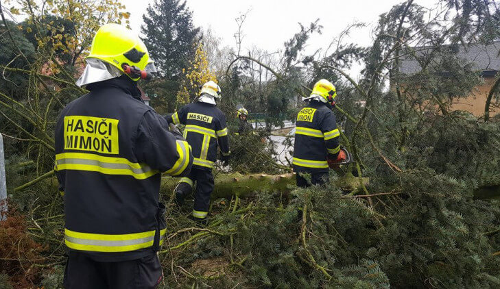 Na Liberecký kraj se opět žene vítr. Varování platí od páteční noci