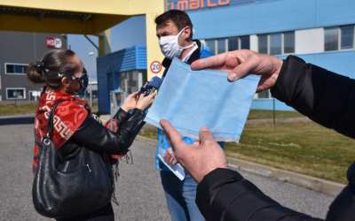 Plus 3 Liberecký kraj začne vyrábět filtry do roušek z nanovláken pro záchranáře v celé zemi