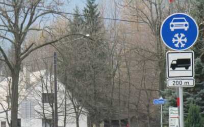 freedlantsko.eu 40 Značky upozorňující na povinnou zimní výbavu začnou v Libereckém kraji platit už od 13. října. Víme kde