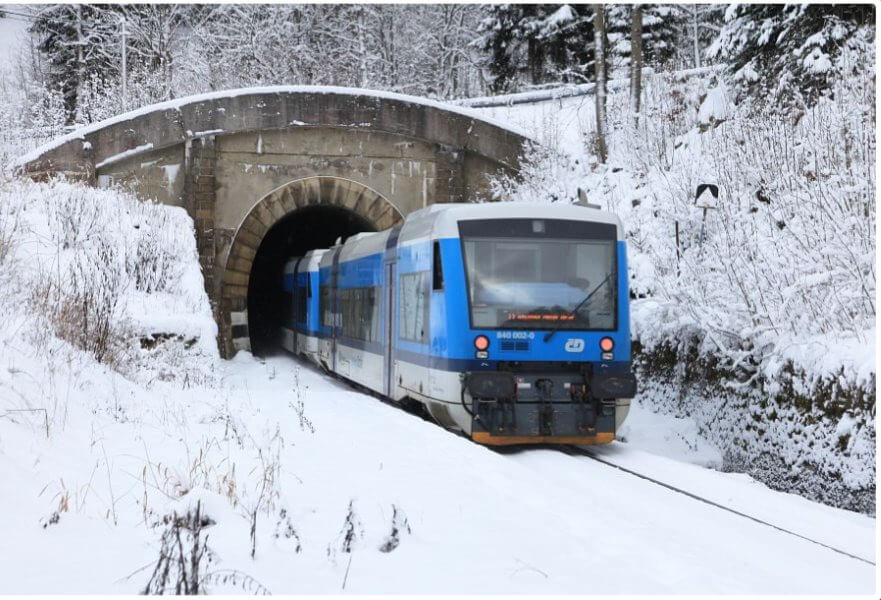 O Jizerskohorskou železnici budou znovu soutěžit dopravci