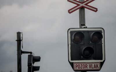 Střední školy v Libereckém kraji zůstanou příští týden otevřeny 8 Protesty pomohly. Železniční přejezd v Hejnicích nakonec Správa železnic nezruší.