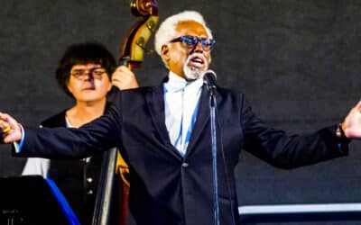 Sobotní podvečer patřil v klášterní zahradě nejen jazzu / Fotoreportáž