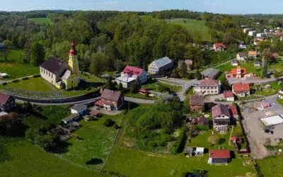 Obec Višňová pokračuje v rozvoji návsi