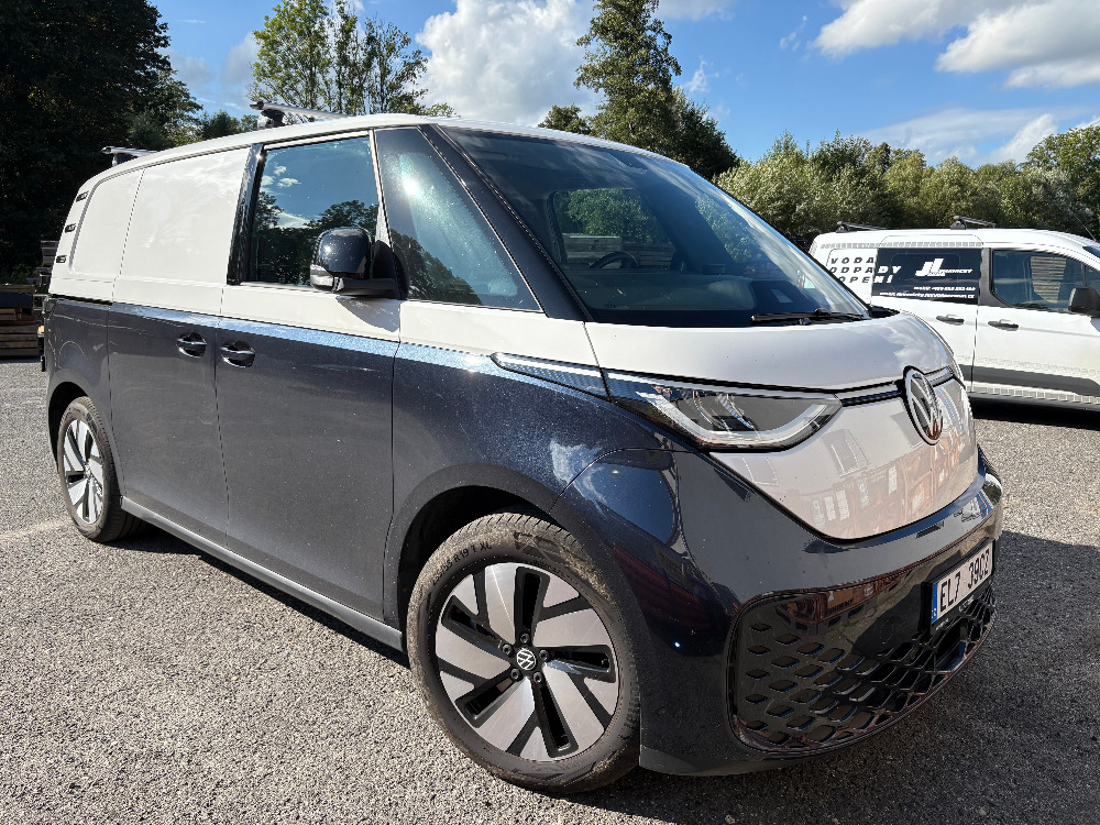 free santo automobil