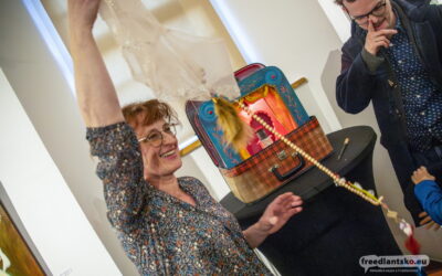 Fabulae / Příběhy – Marie Mrňávková vystavuje své textilní bytosti v hejnickém klášteře / Fotoreportáž