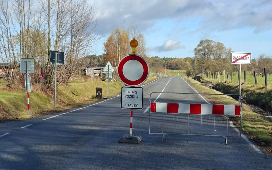 Uzavírka spojovačky mezi Raspenavou a Novoměstskou potrvá až do Vánoc