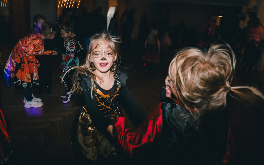 Happy Halloween Party ve Frýdlantu přilákala desítky malých strašidel / Fotoreportáž
