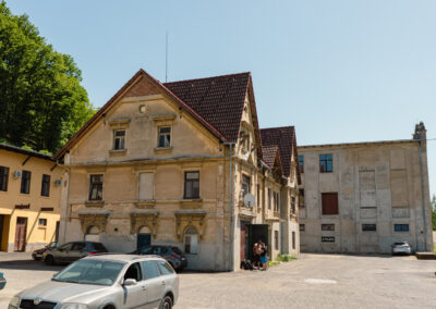 poustka 17