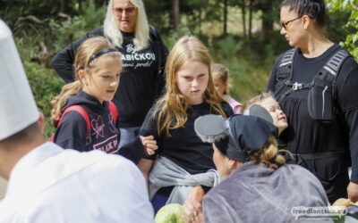 Fabulae / Příběhy – Marie Mrňávková vystavuje své textilní bytosti v hejnickém klášteře / Fotoreportáž 7 Kunratická stopa 2026: téměř dvě stovky účastníků vyrazily na cestu / Fotoreportáž